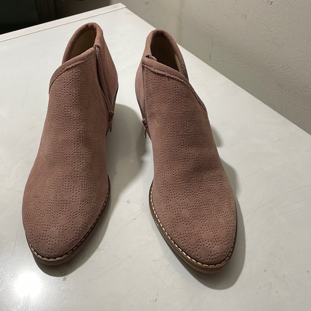 NWOT Lucky Brand Booties